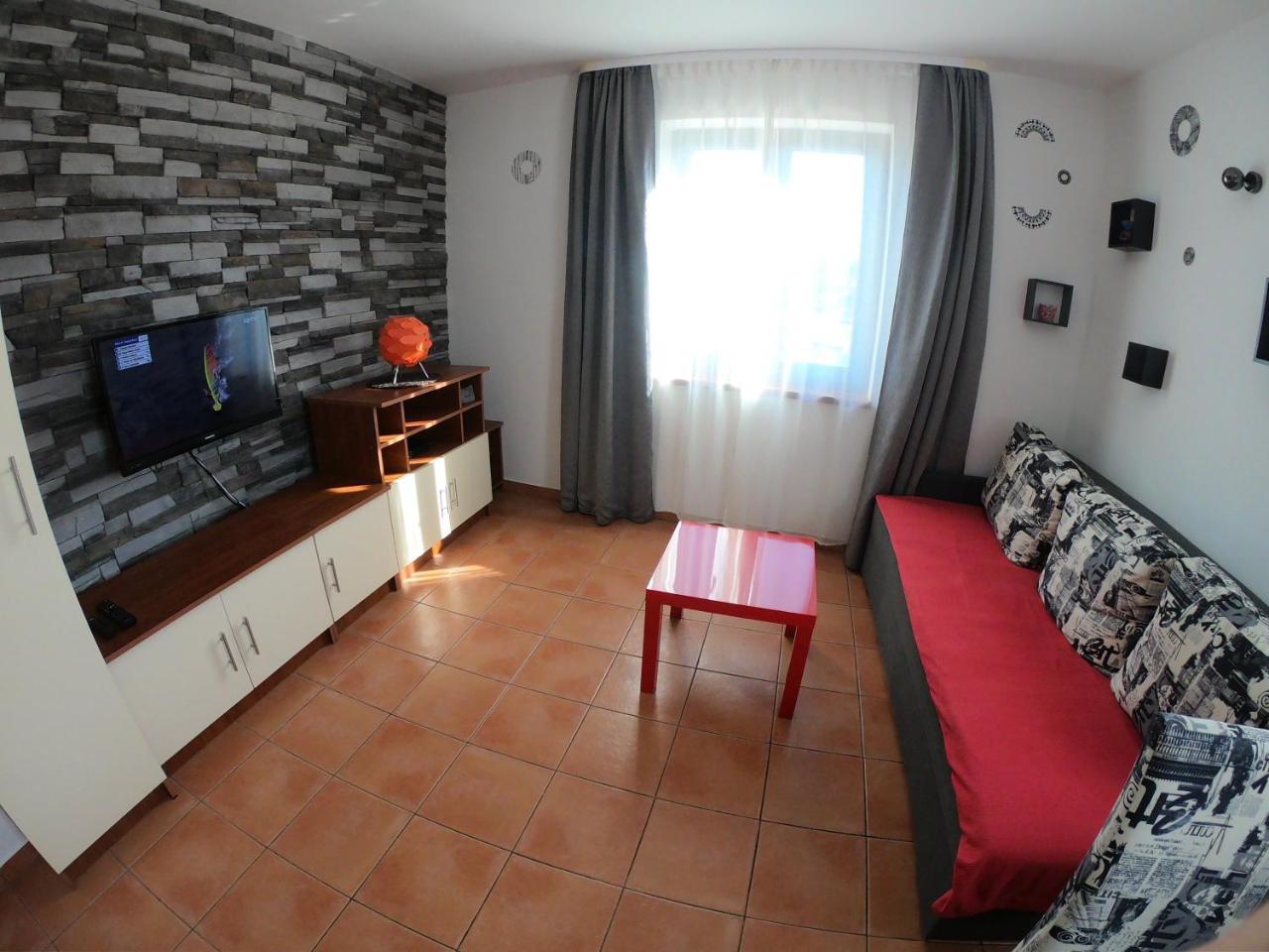 Apartments Myadria Malinska Exterior foto